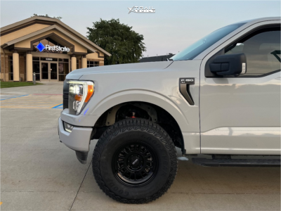 1 2023 F 150 Ford Xlt Halo Suspension Lift 25in Method Mr318 Gloss Black