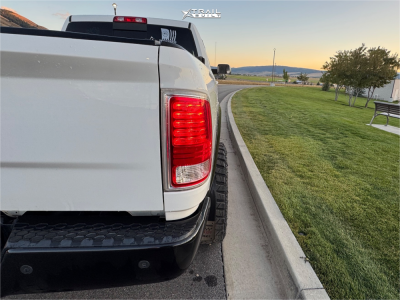 1 2016 3500 Ram Laramie Unknown Leveling Kit Arkon Off Road Caesar Black Milled