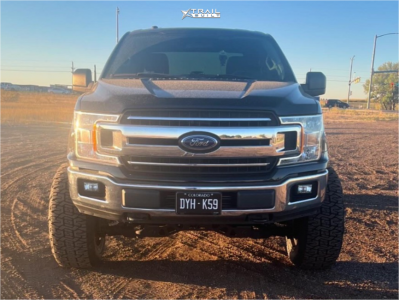 1 2018 F 150 Ford Xlt Rough Country Suspension Lift 6in Vision Rocker Black