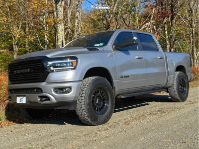 1 2021 1500 Ram Big Horn Rough Country Suspension Lift 35in Method Mr318 Gloss Black