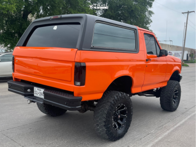 1 1992 Bronco Ford Eddie Bauer Superlift Suspension Lift 6in Body 3in Ballistic Hawk Black Milled