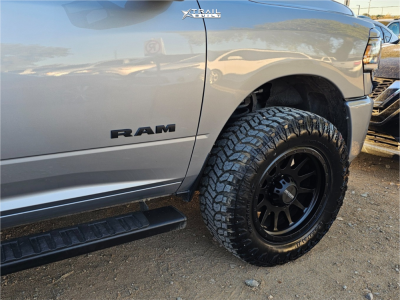 1 2023 2500 Ram Laramie Stock Stock Method Mr605 Black