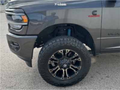 1 2023 2500 Ram Laramie Stock Leveling Kit Fuel Vapor Black Flake