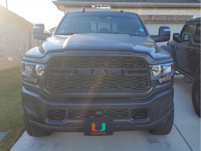 1 2024 2500 Ram Tradesman Rough Country Leveling Kit Rough Country 82 Series Gloss Black