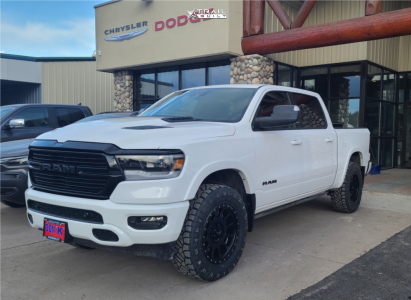 1 2021 1500 Ram Laramie Oem Suspension Lift 25in Method Mr305 Nv Black