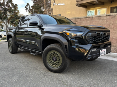 1 2025 Tacoma Toyota Trd Off Road Stock Stock Black Rhino Fuji Green