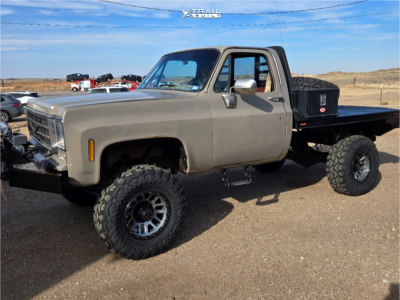 1978 Chevrolet K30 - 17x9 -12mm - Vision Nemesis - Suspension Lift 6" - 35" x 12.5"