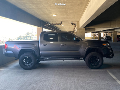 1 2021 Tacoma Toyota Sr Rough Country Suspension Lift 35in American Outlaw Railcar Black Tint