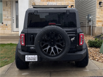 1 2024 Bronco Ford Outer Banks Stock Stock Rough Country 95 Series Gloss Black