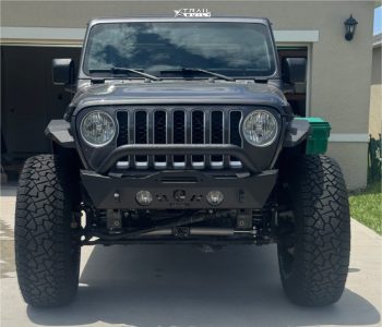 1 2021 Gladiator Jeep Overland Rough Country Suspension Lift 35in Rough Country Steel Simulated Beadlock Wheel Gloss Black