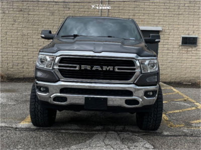 1 2020 1500 Ram Big Horn Rough Country Suspension Lift 6in Rough Country 92 Series Black Milled