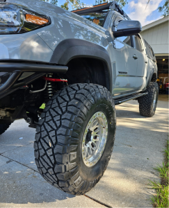 1 2019 Tacoma Toyota Sr5 Rough Country Suspension Lift 7in Lock Offroad Wheels Combat Machined