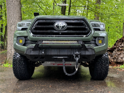 1 2022 Tacoma Toyota Limited Bilstein Suspension Lift 35in Black Rhino Legion Green