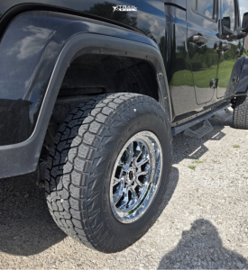 1 2023 Gladiator Jeep Overland Rough Country Suspension Lift 25in Vision Riot Chrome