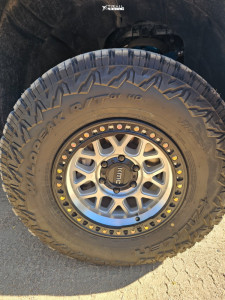 1 2023 Silverado 1500 Chevrolet Lt Kings 25 W Remote Reservoir Suspension Lift 3in Kmc Km549 Machined Black