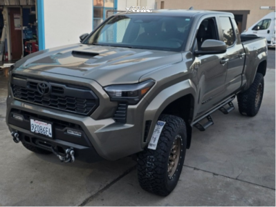 1 2025 Tacoma Toyota Trd Sport Rough Country Suspension Lift 35in Rough Country 87 Series Bronze Black