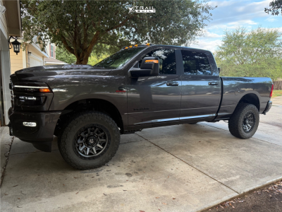 1 2025 2500 Ram Laramie Stock Stock Fuel Covert Anthracite