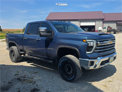 2025 Chevrolet Silverado 2500 HD - 20x9 0mm - Revenge Offroad RV-204 - Suspension Lift 3" - 35" x 12.5"