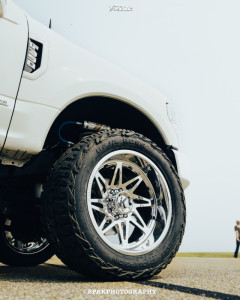 1 2022 F 350 Super Duty Ford Platinum Carli Suspension Lift 25in American Force Independence Black