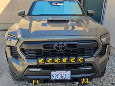 1 2025 Tacoma Toyota Trd Sport Rough Country Suspension Lift 35in Rough Country 87 Series Bronze Black