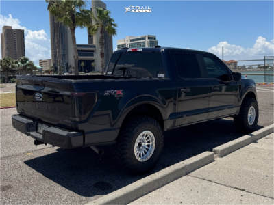 1 2023 F 150 Ford Xlt Oem Leveling Kit Kmc Km445 Raw