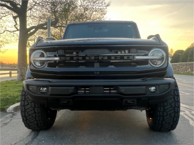 1 2024 Bronco Ford Outer Banks Rough Country Suspension Lift 25in Fuel Catalyst Matte Black