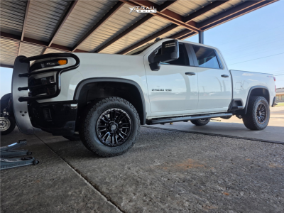 2024 Chevrolet Silverado 2500 HD - 20x9 1mm - Fuel Rebel 8 - Leveling Kit - 35" x 12.5"