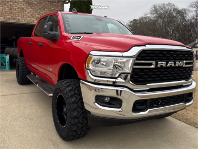 2024 Ram 2500 - 18x10 -24mm - Moto Metal MO970 - Leveling Kit - 35" x 12.5"