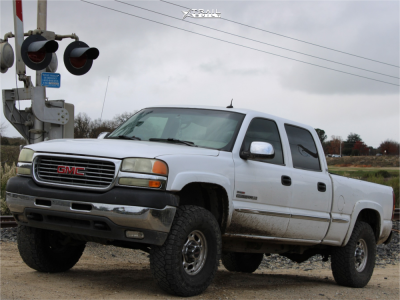 2002 GMC Sierra 2500 HD - 16x6.5 28mm - OE Performance 156 - Leveling Kit - 315/75R16