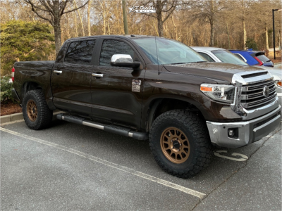 2018 Toyota Tundra - 17x8.5 35mm - Method Mr703 - Suspension Lift 2.5" - 35" x 12.5"