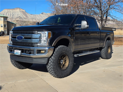 2019 Ford F-350 Super Duty - 20x9 -18mm - Weld Off-Road Cinch - Suspension Lift 4" - 40" x 13.5"
