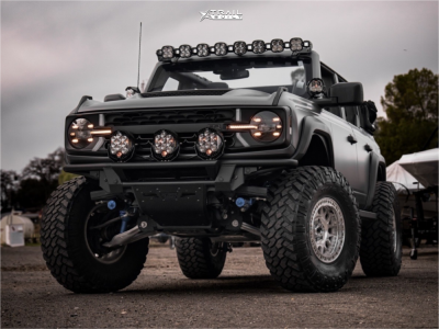 2023 Ford Bronco Sasquatch - 17x8.5 0mm - KMC Km235 - Suspension Lift 2.5" - 37" x 12.5"