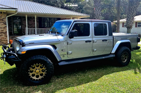 2020 Jeep Gladiator - 18x9 -12mm - Mickey Thompson Classic Pro - Suspension Lift 2.5" - 295/70R18
