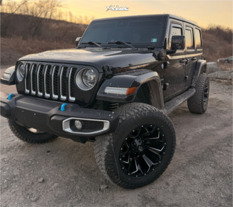 2022 Jeep Wrangler - 20x10 -18mm - Fuel 576 - Suspension Lift 3.5" - 35" x 12.5"