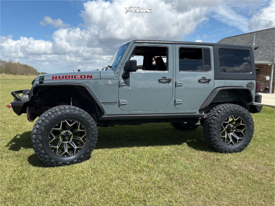 2015 Jeep Wrangler - 20x10 -19mm - Revenge Offroad Rv-202 - Suspension Lift 3.5" - 37" x 13.5"