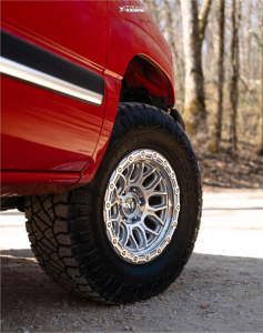 2004 Chevrolet Silverado 1500 Wheel Offset Aggressive > 1" Outside