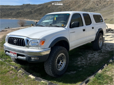 2001 Toyota Tacoma - 17x8.5 0mm - Reika R35 - Suspension Lift 3" - 285/70R17