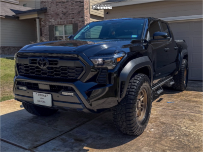 2024 Toyota Tacoma - 17x8.5 25mm - MFlow Racing Mf06 - Stock Suspension - 35" x 12.5"