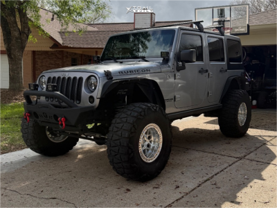 2014 Jeep Wrangler - 17x9 -38mm - KMC Km235 - Suspension Lift 4" - 37" x 13.5"