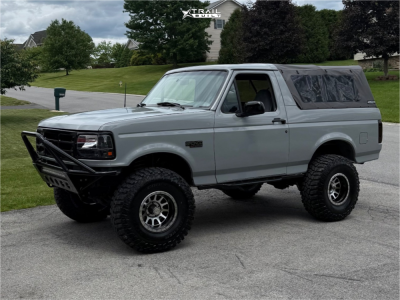 1994 Ford Bronco - 15x10 -44mm - Full Throttle Ft-5092 - Suspension Lift 4" - 35" x 12.5"