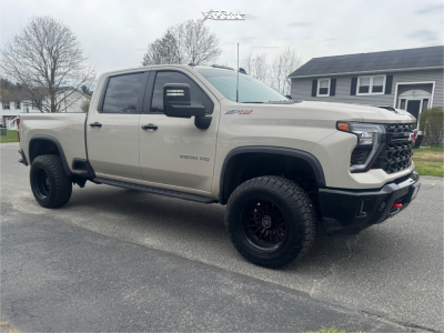 2026 Chevrolet Silverado 2500 HD - 20x12 -40mm - RAISED By Method Mr803 - Stock Suspension - 35" x 12.5"