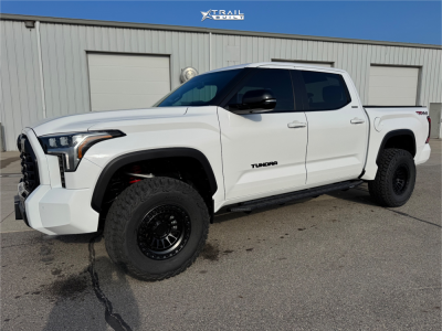 2026 Toyota Tundra - 17x9 0mm - Lock Offroad Wheels Mojave - Suspension Lift 3" - 35" x 12.5"