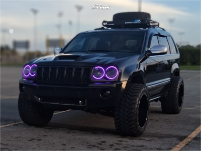 2006 Jeep Grand Cherokee - 20x12 -44mm - TIS 544bm - Suspension Lift 2.5" - 33" x 12.5"