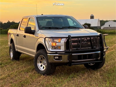 2017 Ford F-150 - 17x9 -6mm - Pro Comp Series 69 - Leveling Kit - 33" x 12.5"