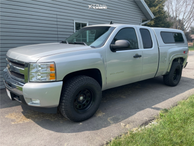 2011 Chevrolet Silverado 1500 - 17x9 0mm - Rough Country Steel Wheel - Stock Suspension - 285/70R17