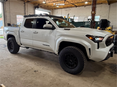 2025 Toyota Tacoma - 17x8.5 25mm - Method Mr305 - Leveling Kit - 285/75R17