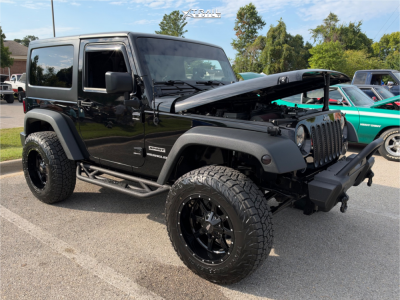 2014 Jeep Wrangler - 18x10 -24mm - Moto Metal Mo970 - Stock Suspension - 275/70R18
