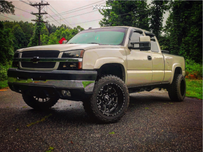 2004 Chevrolet Silverado 2500 HD - 20x12 -51mm - Sota Brawl - Stock Suspension - 33" x 12.5"