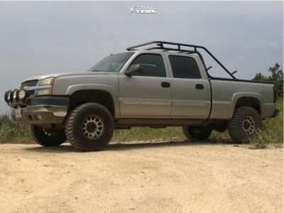 2004 Chevrolet Silverado 2500 HD - 17x8.5 0mm - Method NV - Suspension Lift 3.5" - 35" x 12.5"