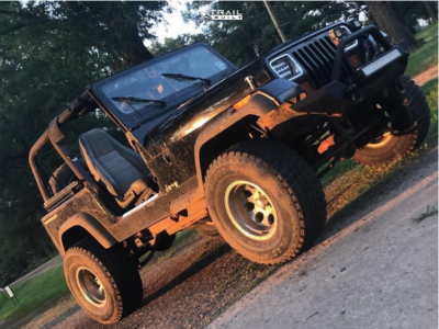 1992 Jeep Wrangler - 15x10 -38mm - Alloy Ion 171 - Suspension Lift 4" - 33" x 12.5"